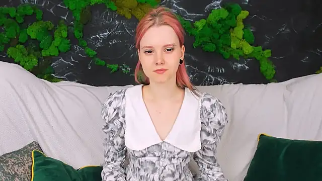 Lina_Veyra's Webcam Show