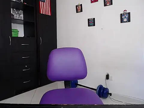 Show modela xxxmethodic na web-kameri