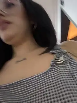 Czat XXX na żywo – Aura_Baker