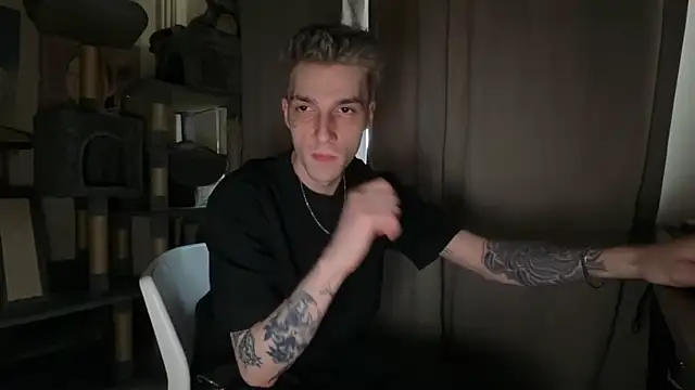 davesinner Adlı Modelin Web Kamerası Şovu