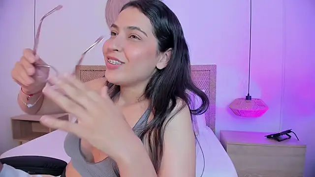 desireee_ Live XXX Chat