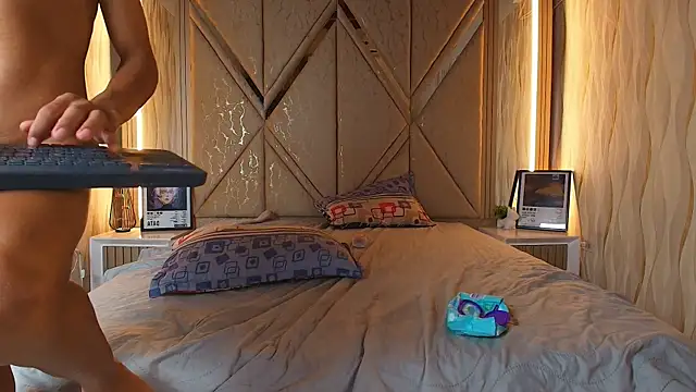 Hotcouple_222 Live XXX Chat