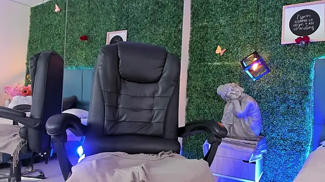 Chat XXX en directo de Linagh_