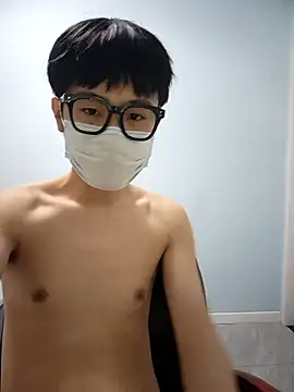 Show modela tinKKKKKKL na web-kameri