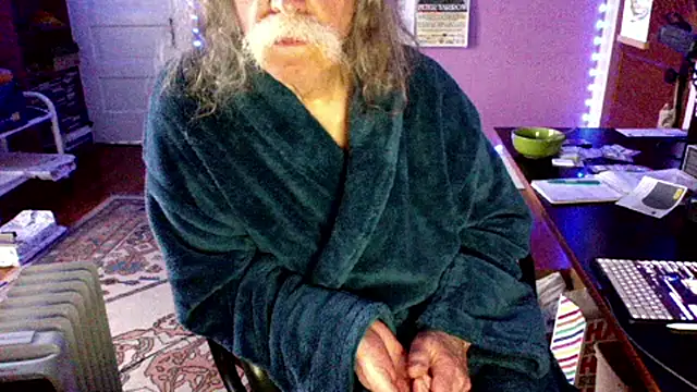 LickYourYoni's Webcam Show