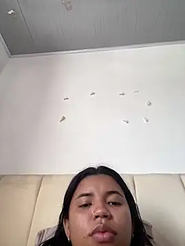 Chat XXX en directo de Lucy_strong1