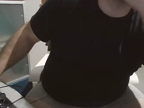 iron_boy80 Webcam show