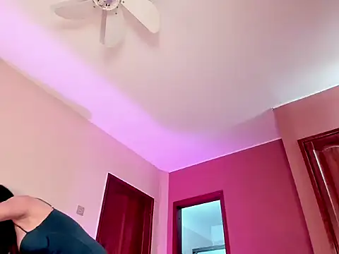 SeleneLujan's Live XXX Chat