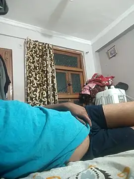 Show modela vardh033 na web-kameri