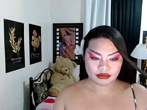 TSbrianaHugeCockn Webbikameraesitys