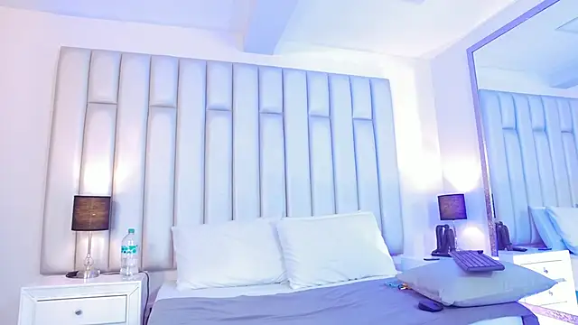 aandreaperez: απευθείας συνομιλία ΧΧΧ