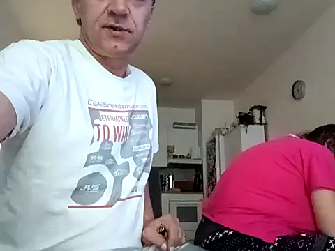 XXX chat uživo modela Jahudka47