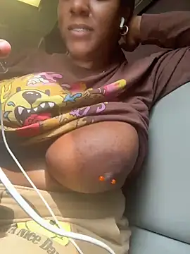 CoCoGoddess_ élő XXX-chatje