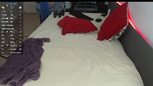 BigBootyAlice's Live XXX Chat