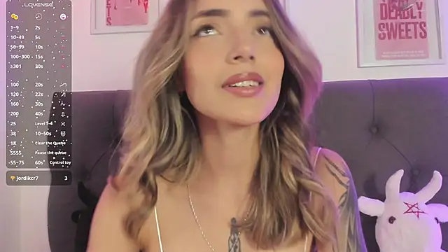 Chat +18 de IsadoraGalle_ ao vivo