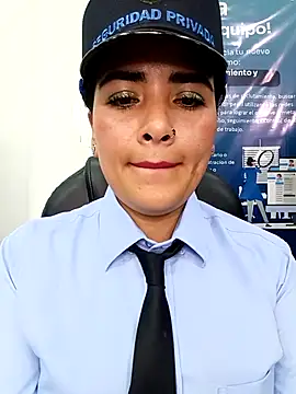 Czat XXX na żywo – MAYE__13