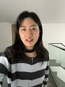 Olivia_PINK0322 – Kamerová šou