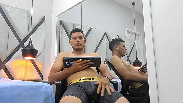 Show de webcam de NohaBrooks