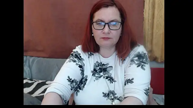 Chat XXX ao vivo de PlayfullMature