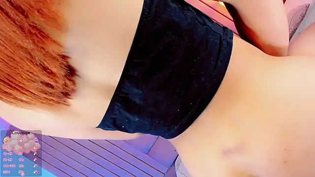 Camille_deluxe: διαδικτυακό σόου στην κάμερα