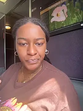 Czat XXX na żywo – CoCoGoddess_