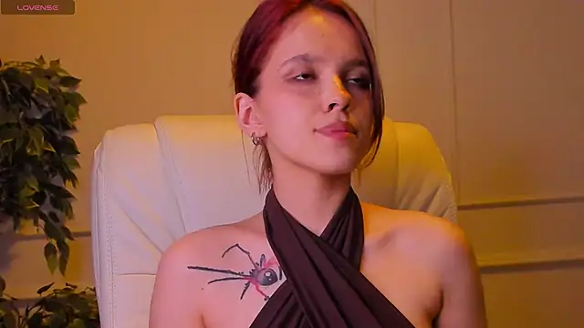 Chat XXX en directo de AdalynGlows