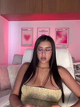 Gia_Evanss' Live XXX Chat