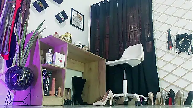 دردشة myla_sarah الجنسية المباشرة