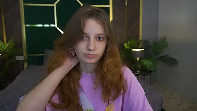 CuteeFoxy's Live XXX Chat