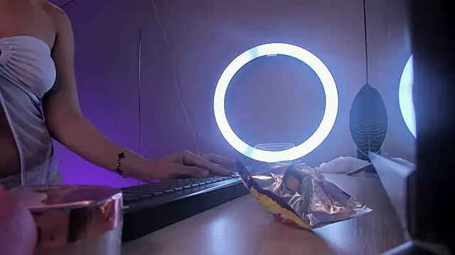 GemmaBrown's Live XXX Chat