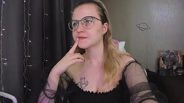 MissBrightShineのライブXXXチャット