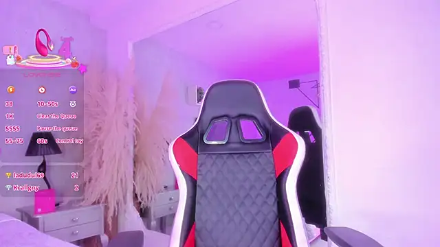 Chatroom XXX en direct de KarelyMitchel