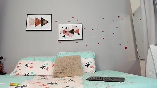 PauleteW10's Live XXX Chat