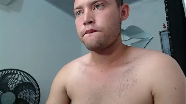 โชว์เว็บแคมของ sven_fox723