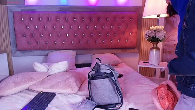 Shy_Cherry_ 라이브 XXX 채팅