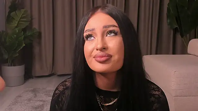 EmeraldKat's Live XXX Chat