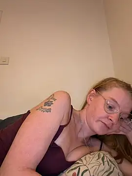 jannis1992 webcam show