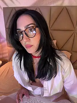 Chat XXX en directo de LIAH_IZUMI