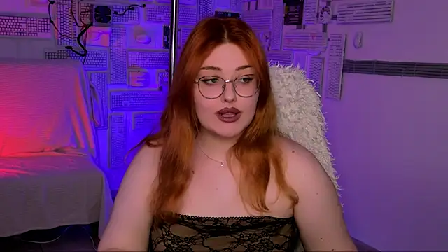 Chat +18 de StaceyJensen ao vivo