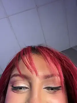 GiaRedd Adlı Modelin Canlı XXX Sohbeti