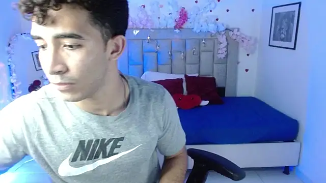 Caius_fox Chat XXX live