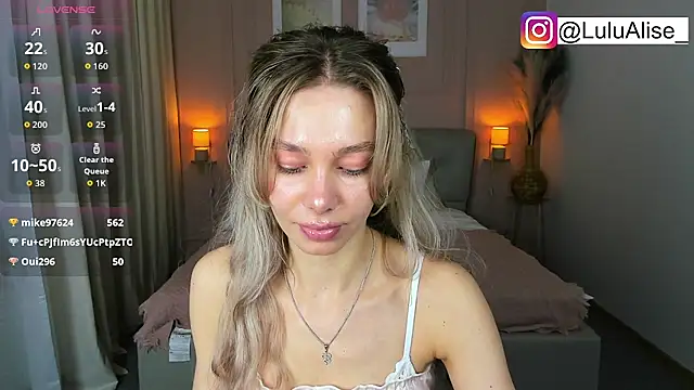 LuluAlis Chat XXX in diretta