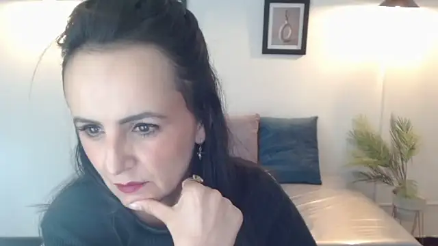 แชท XXX สดของ Juliana__lx