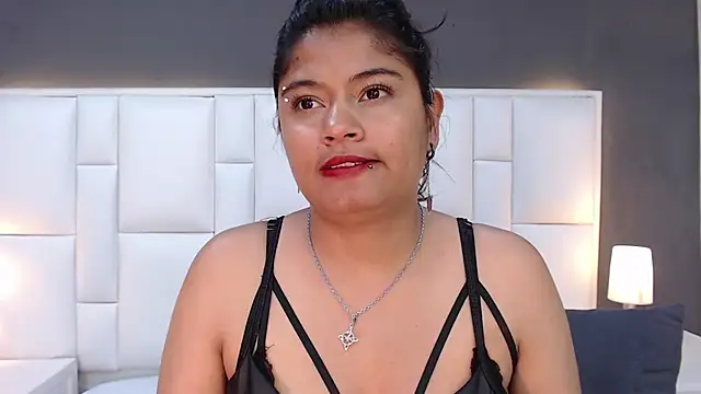 yeral2017 Adlı Modelin Canlı XXX Sohbeti