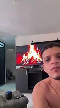 ArturoDelgado1 Adlı Modelin Canlı XXX Sohbeti