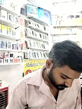 avi007p Adlı Modelin Canlı XXX Sohbeti