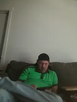 yourMasterisBored's Live XXX Chat