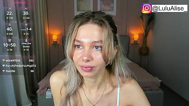 XXX chat uživo modela LuluAlis