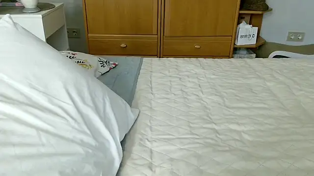 Owly_NZ Chat XXX live