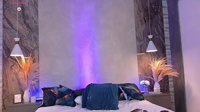 Hannah-Prada Live XXX-Chat